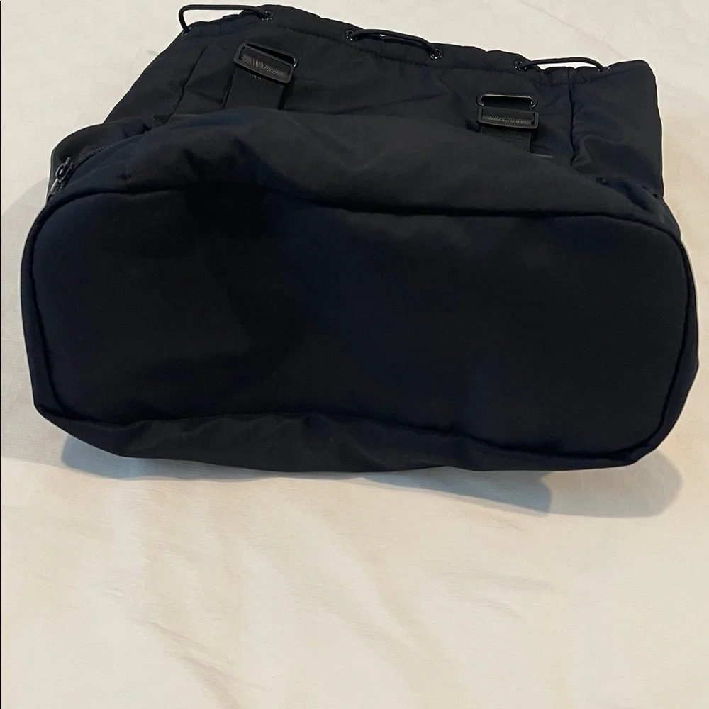 Beyond Yoga | Black backpack sport bag